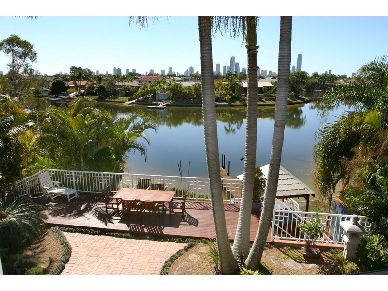 22 Village High Road, Benowa QLD 4217