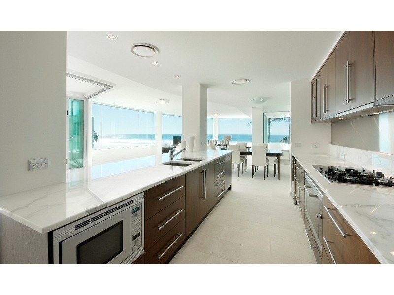 2/57 Albatross Avenue, Mermaid Beach QLD 4218