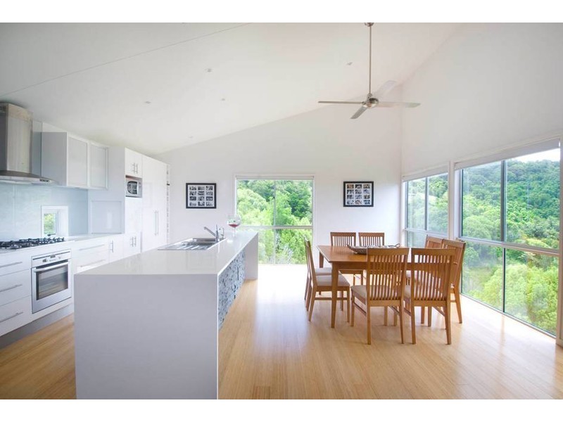 592 Trees Road, Tallebudgera QLD 4228