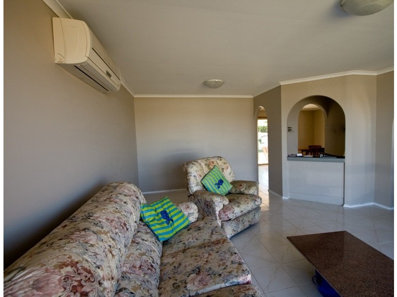 Broadbeach Waters QLD 4218