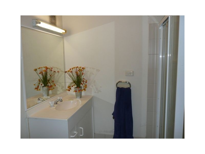 Clear Island Waters QLD 4226