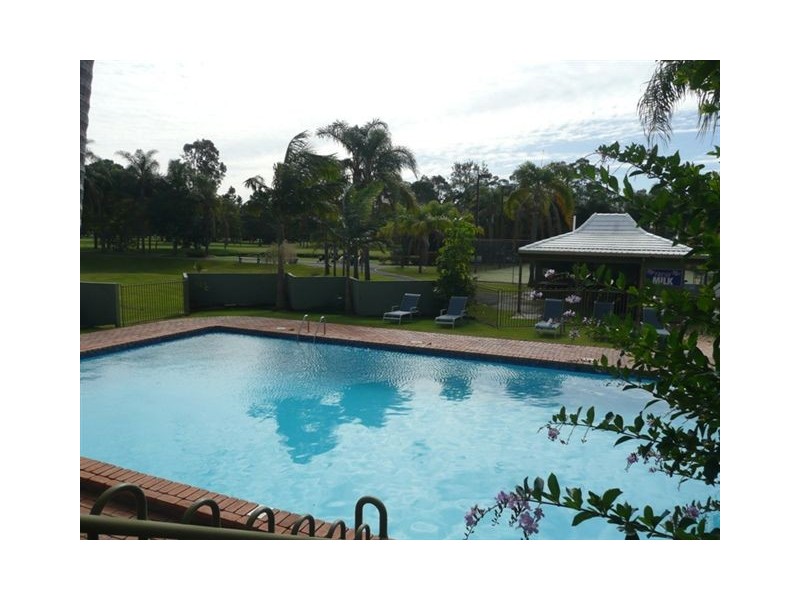 Clear Island Waters QLD 4226