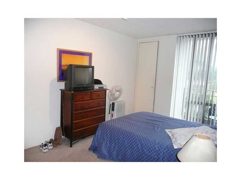 Clear Island Waters QLD 4226