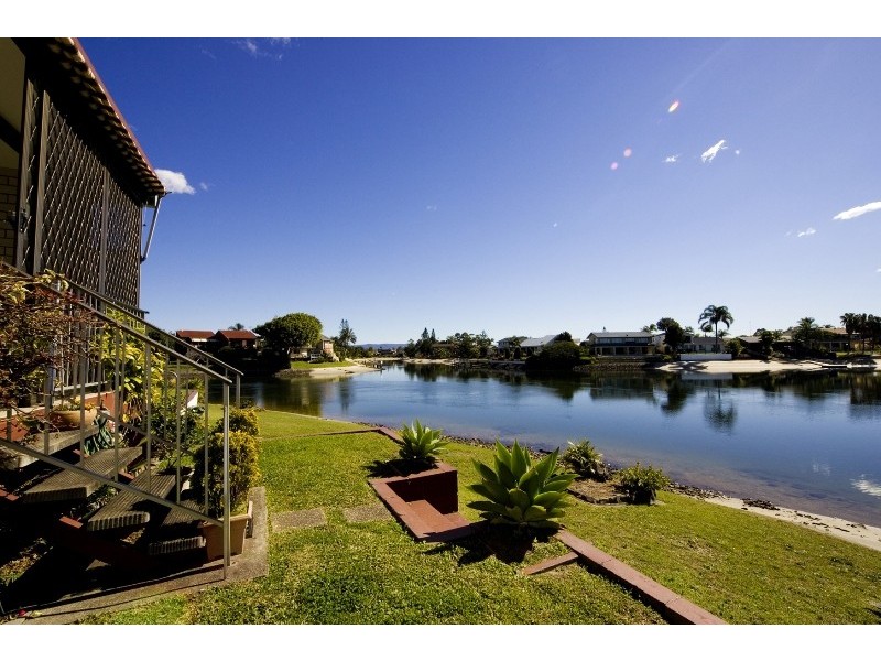 Broadbeach Waters QLD 4218