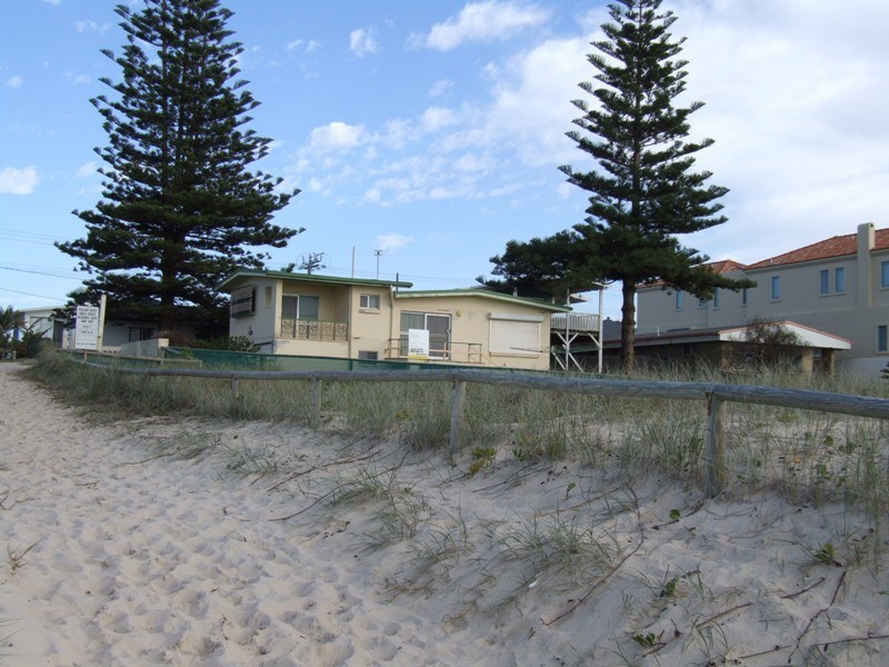 1 Hilda Street, Mermaid Beach QLD 4218