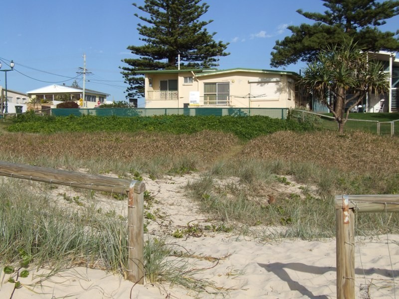 1 Hilda Street, Mermaid Beach QLD 4218