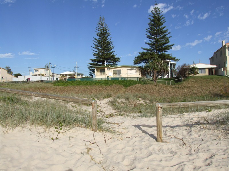 1 Hilda Street, Mermaid Beach QLD 4218