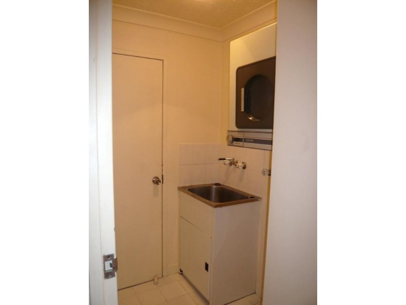 12/21 Bullimah Avenue, Burleigh Heads QLD 4220