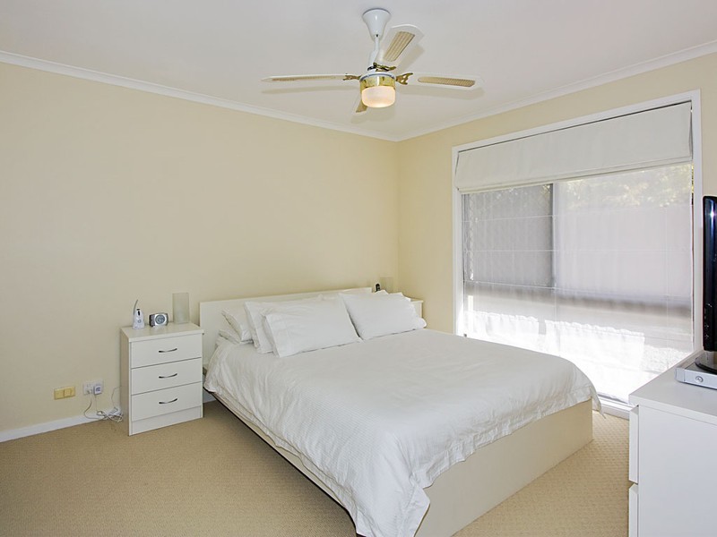 56 Barrier Reef Drive, Mermaid Waters QLD 4218