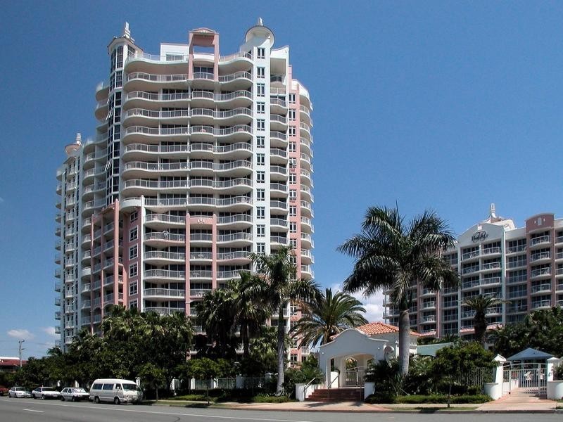 Broadbeach QLD 4218