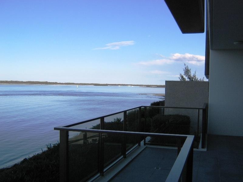 Paradise Point QLD 4216