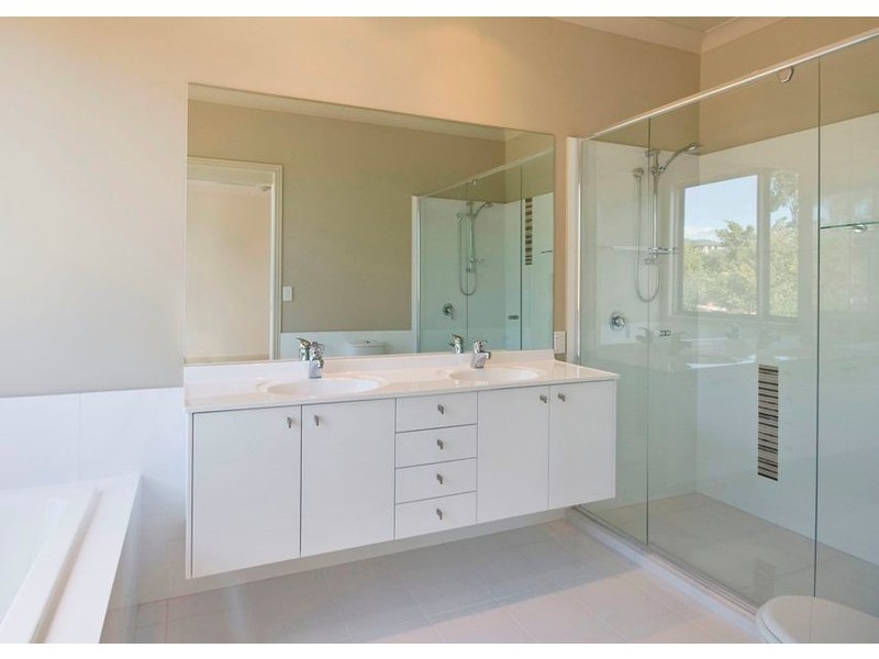 2 Lyra Court, Robina QLD 4226