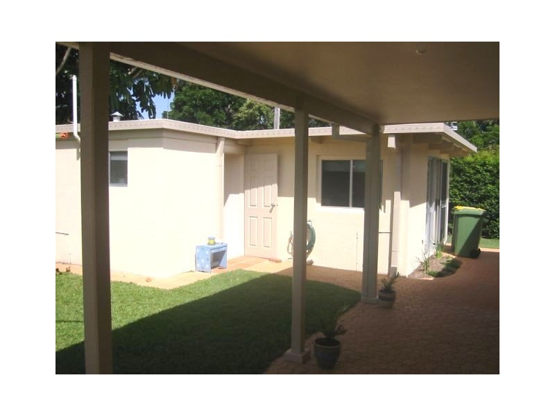 76 Savoy Drive, Broadbeach QLD 4218