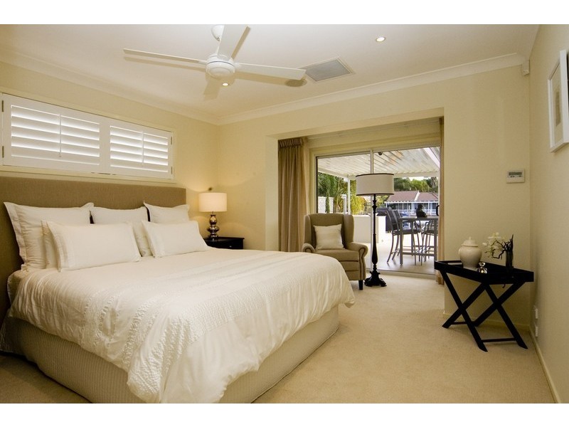 124 Sundance Way, Runaway Bay QLD 4216