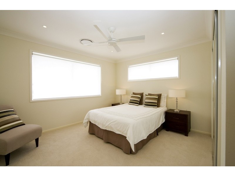 124 Sundance Way, Runaway Bay QLD 4216