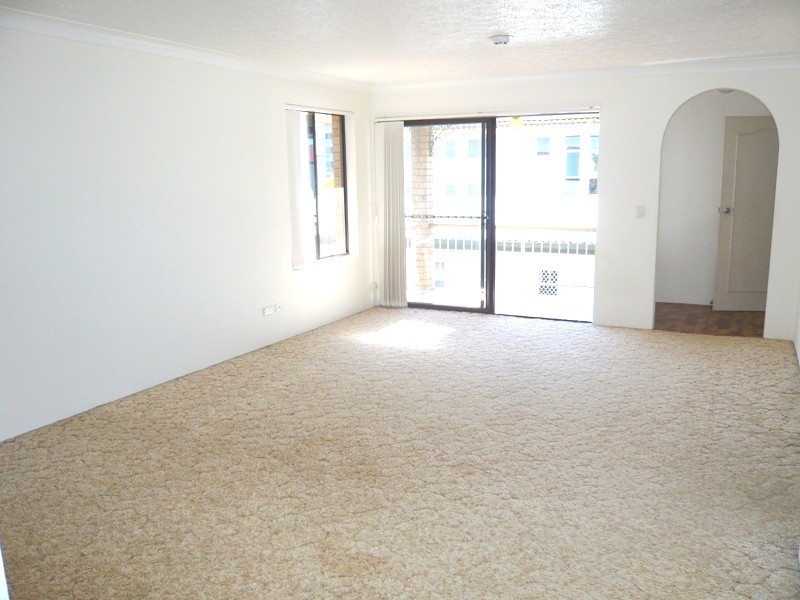 7/32 Peerless Avenue, Mermaid Beach QLD 4218