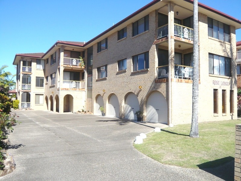 7/32 Peerless Avenue, Mermaid Beach QLD 4218