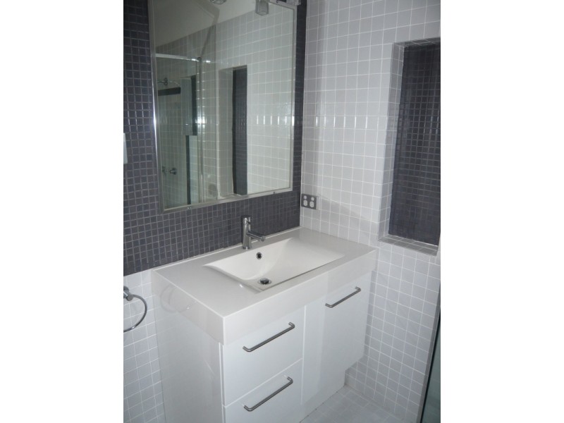 1/122 Albatross Avenue, Mermaid Beach QLD 4218