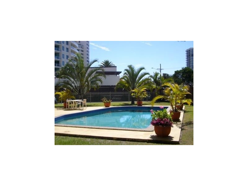 1/3 Old Burleigh Road, Surfers Paradise QLD 4217