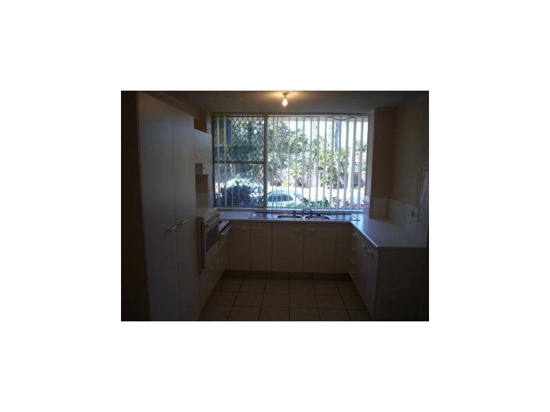 1/3 Old Burleigh Road, Surfers Paradise QLD 4217