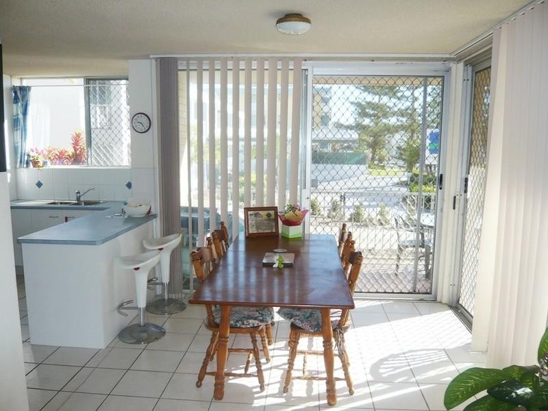 1/250 The Esplanade, Burleigh Heads QLD 4220