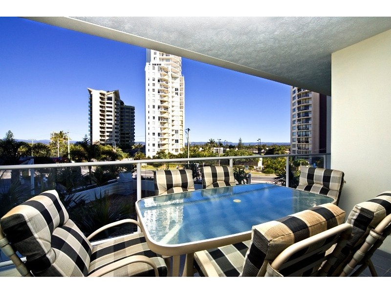 210/18 Fern Street, Surfers Paradise QLD 4217