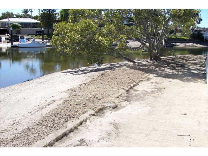 63 Rapallo Avenue, Isle Of Capri QLD 4217