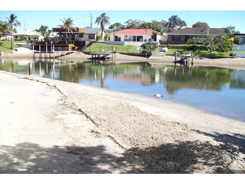 63 Rapallo Avenue, Isle Of Capri QLD 4217