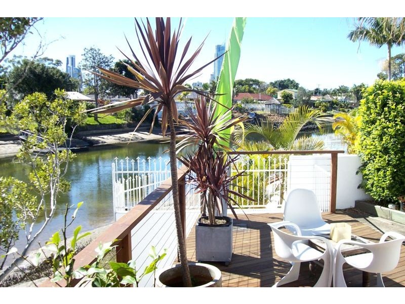 63 Rapallo Avenue, Isle Of Capri QLD 4217