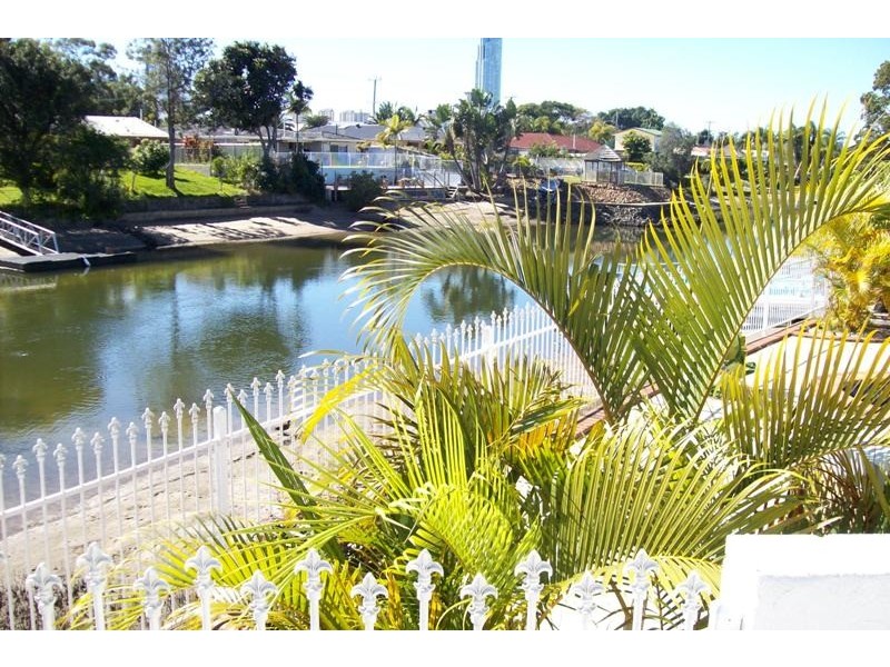 63 Rapallo Avenue, Isle Of Capri QLD 4217