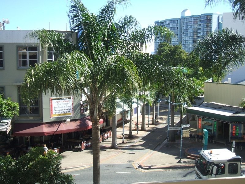 28/3049 Gold Coast Highway, Surfers Paradise QLD 4217