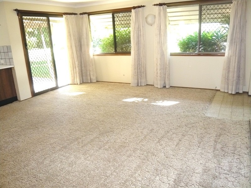 1/10 Ballandra Court, Mermaid Waters QLD 4218