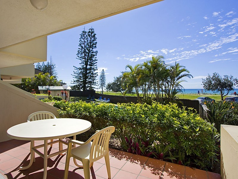 109/98 Marine Parade, Miami QLD 4220