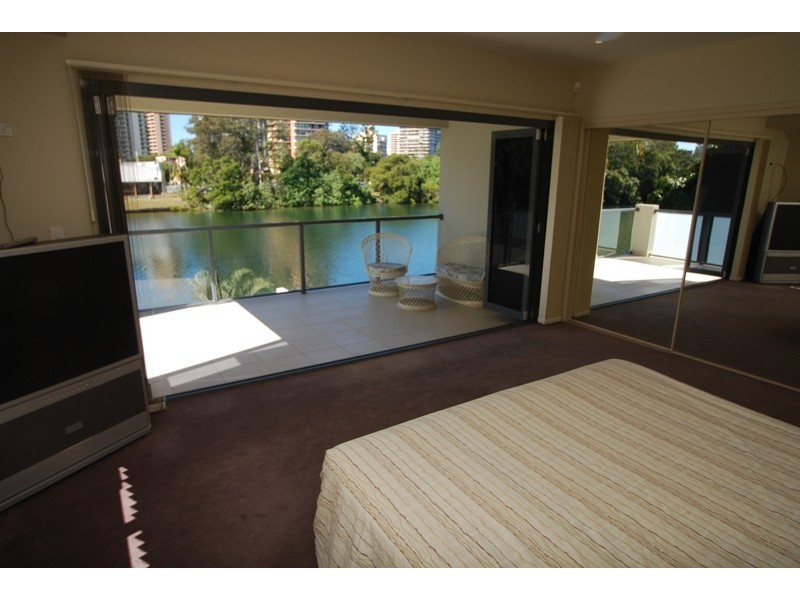 1/46 Paradise Island, Surfers Paradise QLD 4217