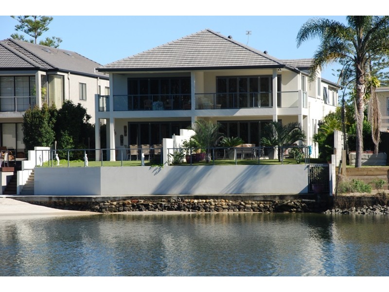 1/46 Paradise Island, Surfers Paradise QLD 4217