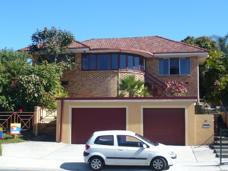 58 Hollywell Road, Biggera Waters QLD 4216