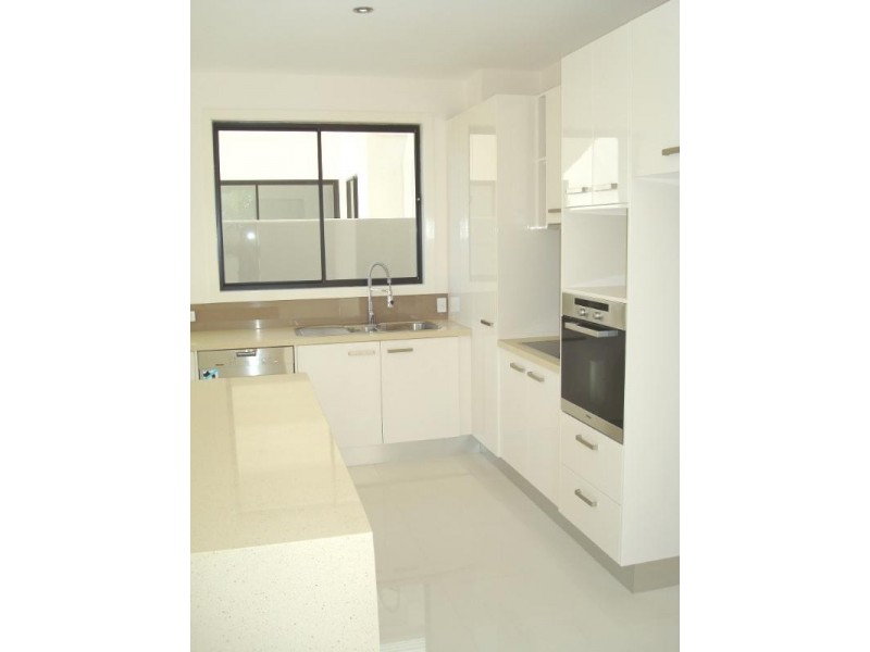 7023A Circa Vista Drive, Benowa QLD 4217