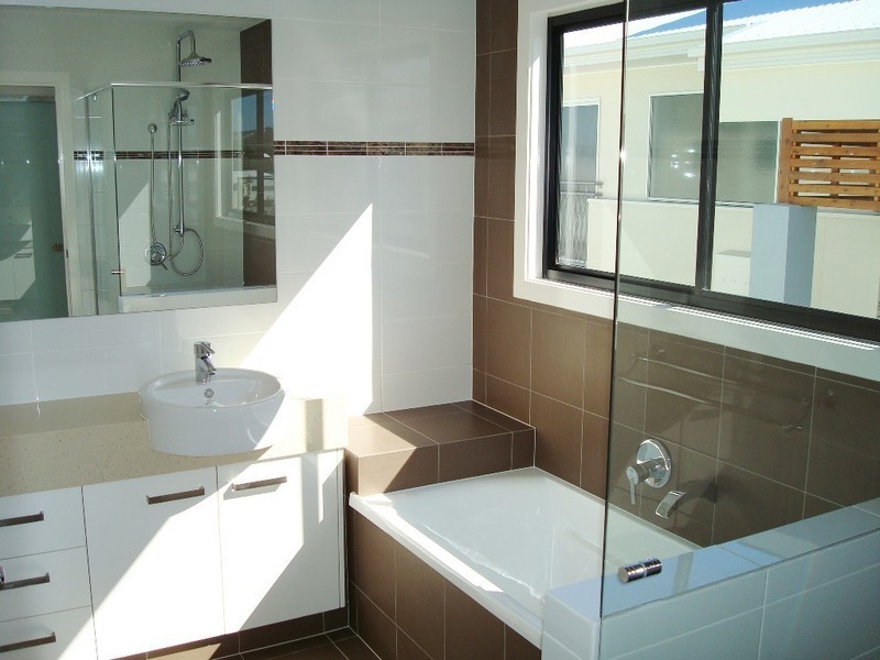 7023A Circa Vista Drive, Benowa QLD 4217