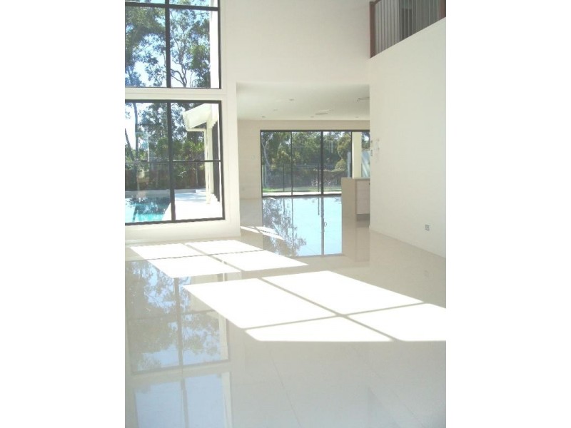 7023A Circa Vista Drive, Benowa QLD 4217