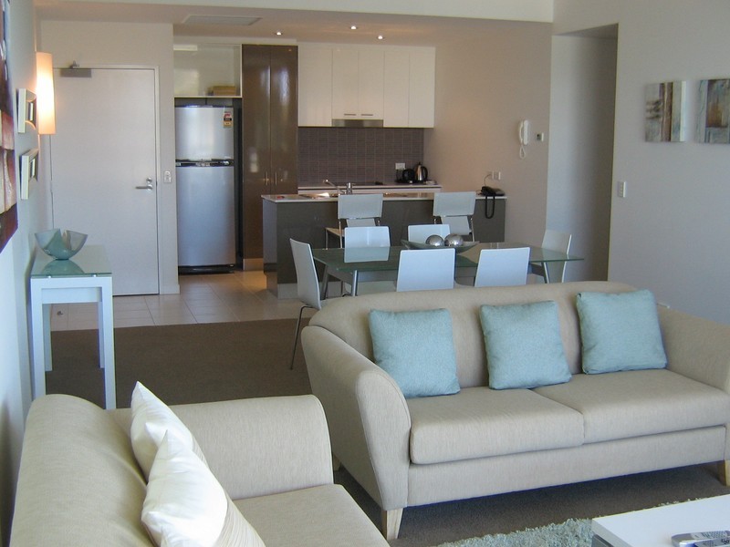 Broadbeach Waters QLD 4218