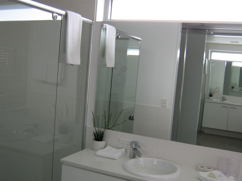 Broadbeach Waters QLD 4218