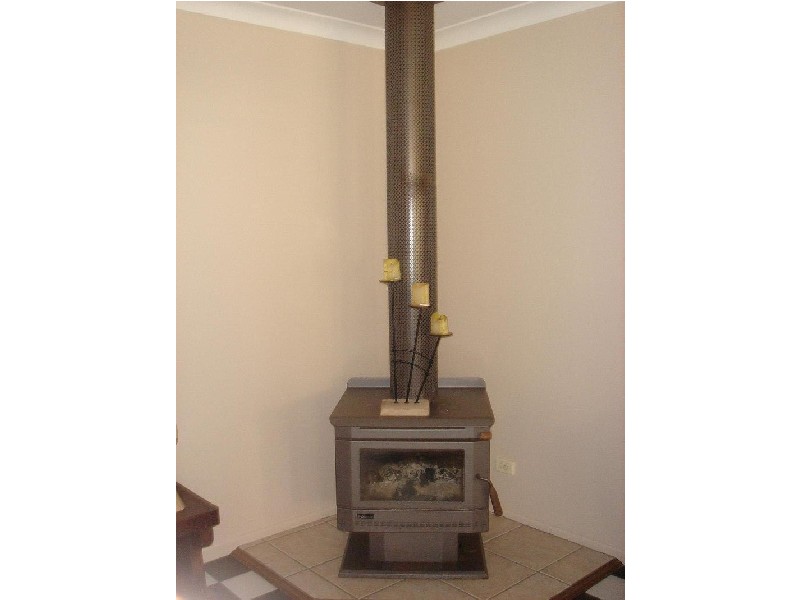 7 Rawlinna Drive, Mermaid Waters QLD 4218