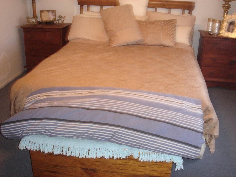 7 Rawlinna Drive, Mermaid Waters QLD 4218