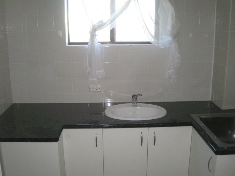 10/18 Sunshine Boulevard, Broadbeach Waters QLD 4218