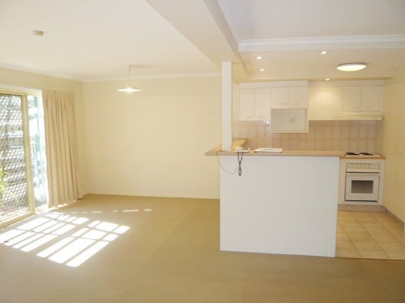 26/1 Santa Cruz Boulevard, Clear Island Waters QLD 4226