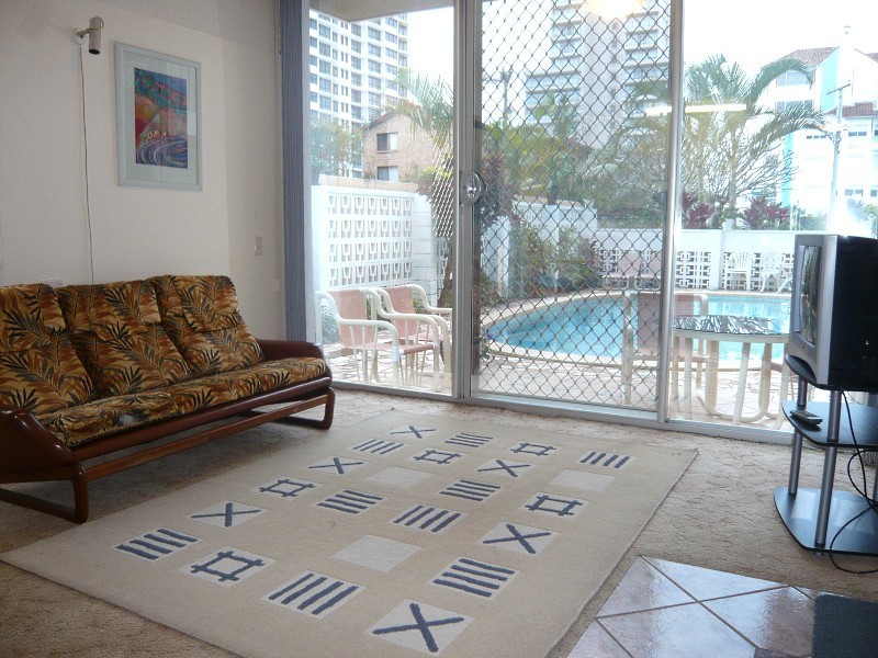 1/17 Old Burleigh Road, Surfers Paradise QLD 4217