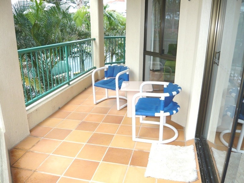 Unit 6 5 Old Burleigh Road, Broadbeach QLD 4218