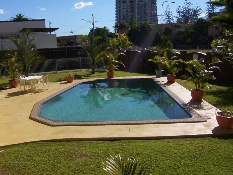 2/3 Old Burleigh Road, Surfers Paradise QLD 4217