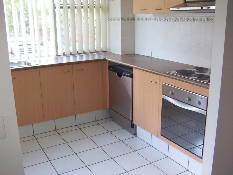 2/3 Old Burleigh Road, Surfers Paradise QLD 4217