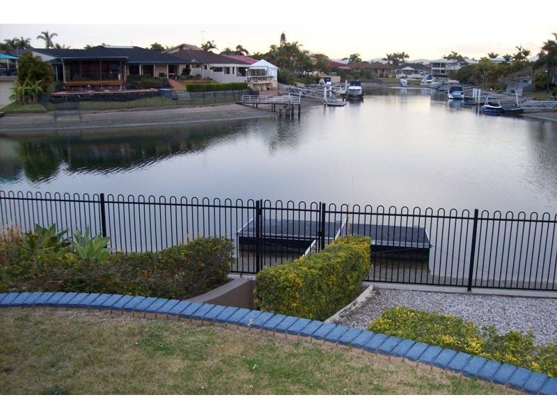 20 Saywell Street, Sorrento QLD 4217